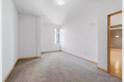 309 W Washington Avenue #412, Madison, WI 53703 - Photo 17