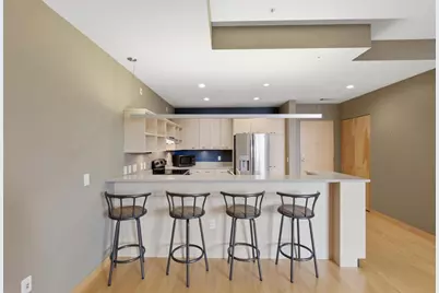 309 W Washington Avenue #412, Madison, WI 53703 - Photo 3
