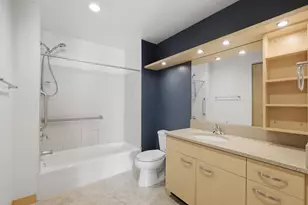 309 W Washington Ave, Madison, WI 53703 - Photo 13