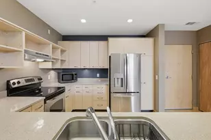 309 W Washington Ave, Madison, WI 53703 - Photo 9