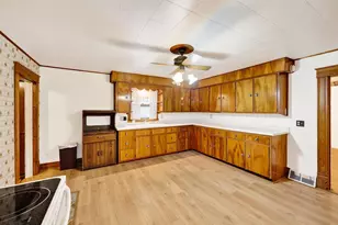 5594 Cherry Ln, Marshall, WI 53558 - Photo 7