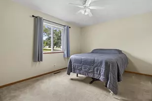 325 W Rice Dr, Beloit, WI 53511 - Photo 11