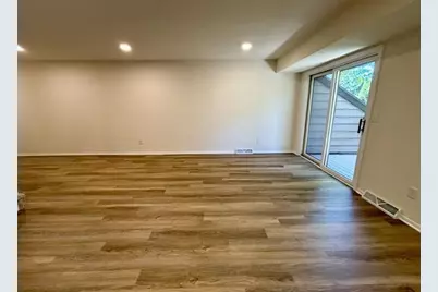 118 Glenview Court #2, Janesville, WI 53548 - Photo 5