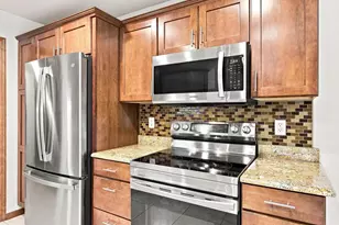 533 Hill St, Baraboo, WI 53913 - Photo 15