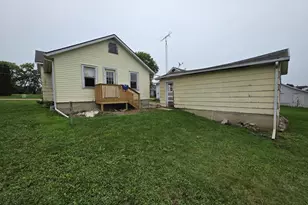 116 Waupun St, Friesland, WI 53935 - Photo 3