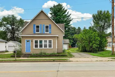525 W Bannerman Avenue, Redgranite, WI 54970 - Photo 1