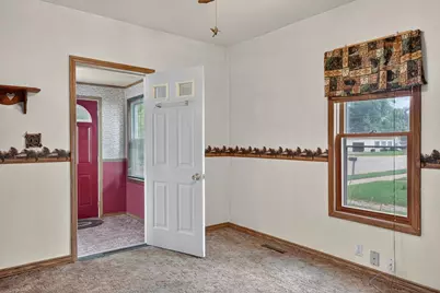 525 W Bannerman Avenue, Redgranite, WI 54970 - Photo 19