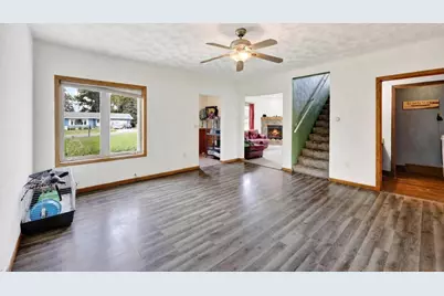 801 E Chestnut Street, Pardeeville, WI 53954 - Photo 5