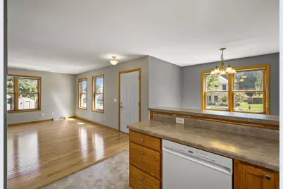 1502 Waldorf Boulevard, Madison, WI 53719 - Photo 21