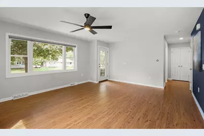 13 Arizona Circle, Madison, WI 53704 - Photo 5