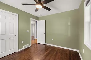 13 Arizona Cir, Madison, WI 53704 - Photo 17