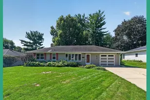 414 Woody Ln, Monona, WI 53716 - Photo 11