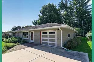 414 Woody Ln, Monona, WI 53716 - Photo 17