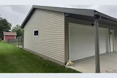 217 W 23rd Street, Monroe, WI 53566 - Photo 3