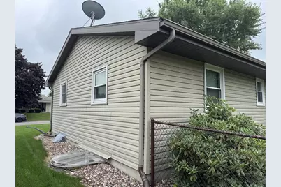 217 W 23rd Street, Monroe, WI 53566 - Photo 9