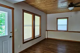 11215 Midway Ct, Freeman, WI 54624 - Photo 15