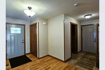11215 Midway Court, Freeman, WI 54624 - Photo 9