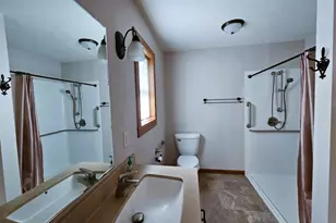 11215 Midway Ct, Freeman, WI 54624 - Photo 13