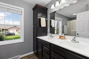 370 Oak St, Janesville, WI 53536 - Photo 19