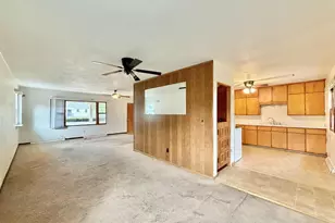 1827 Cleveland St, Beloit, WI 53511 - Photo 7