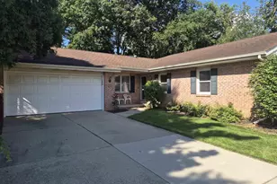 3211 Briar Crest Dr, Janesville, WI 53546 - Photo 3