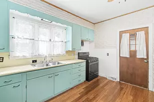 405 Jackson St, Fort Atkinson, WI 53538 - Photo 1