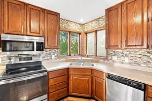 9 N Washington St, Deerfield, WI 53531 - Photo 3