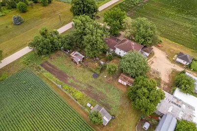 1516 E Philhower Road, Beloit, WI 53511 - Photo 7
