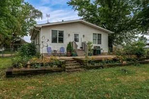 1516 E Philhower Rd, Beloit, WI 53511 - Photo 15