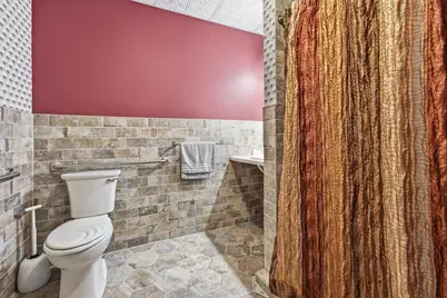 2200 W Memorial Drive, Janesville, WI 53548 - Photo 7