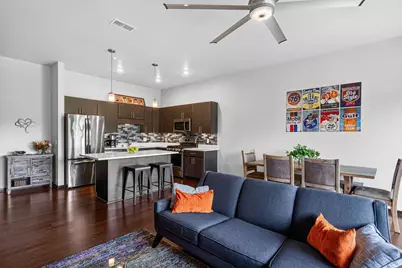 819 E Mifflin Street #304, Madison, WI 53703 - Photo 19