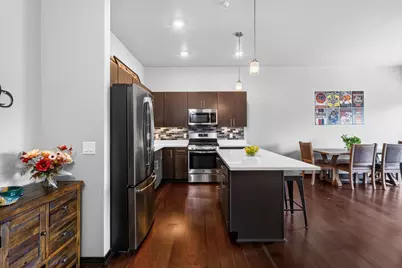 819 E Mifflin Street #304, Madison, WI 53703 - Photo 5