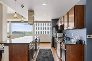 819 E Mifflin St, Madison, WI 53703 - Photo 43