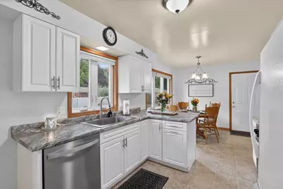 1927 Hancock Lane, Janesville, WI 53545 - Photo 15