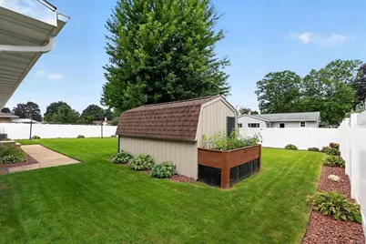 1927 Hancock Lane, Janesville, WI 53545 - Photo 47
