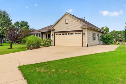 906 Patricia Court, Elkhorn, WI 53121 - Photo 5