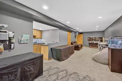 906 Patricia Court, Elkhorn, WI 53121 - Photo 37