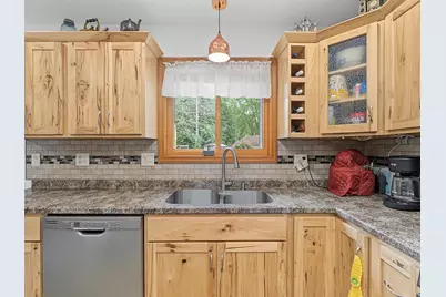 1822 1st Avenue, Monroe, WI 53566 - Photo 13