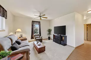 141 Metro Terrace, Madison, WI 53718 - Photo 3