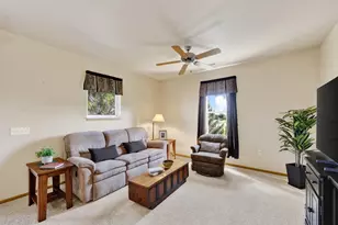 141 Metro Terrace, Madison, WI 53718 - Photo 5