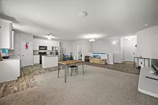 4340 Dublin Dr, Janesville, WI 53546 - Photo 7