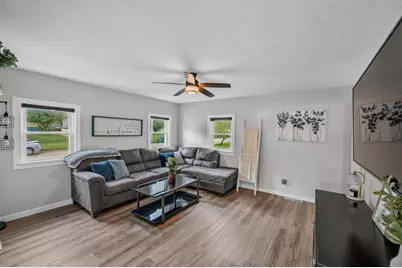 216 E Lawton Street, Edgerton, WI 53534 - Photo 9
