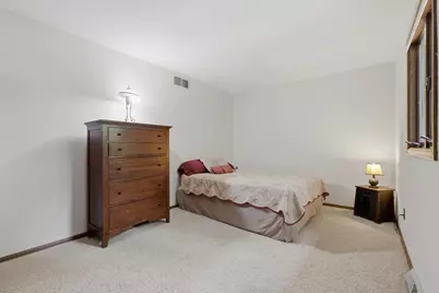 7050 Briar Lane, Sun Prairie, WI 53590 - Photo 23