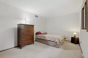 7050 Briar Ln, Sun Prairie, WI 53590 - Photo 23