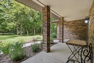 7050 Briar Ln, Sun Prairie, WI 53590 - Photo 5