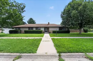 1230 N Harmony Dr, Janesville, WI 53545 - Photo 3