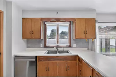 1230 N Harmony Drive, Janesville, WI 53545 - Photo 19