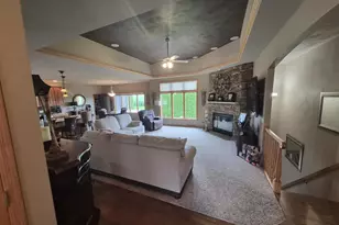 3774 Red Stone Dr, Janesville, WI 53548 - Photo 5
