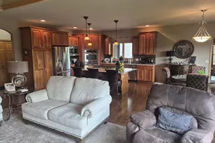3774 Red Stone Dr, Janesville, WI 53548 - Photo 9