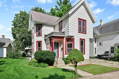 159 S High Street, Janesville, WI 53548 - Photo 1